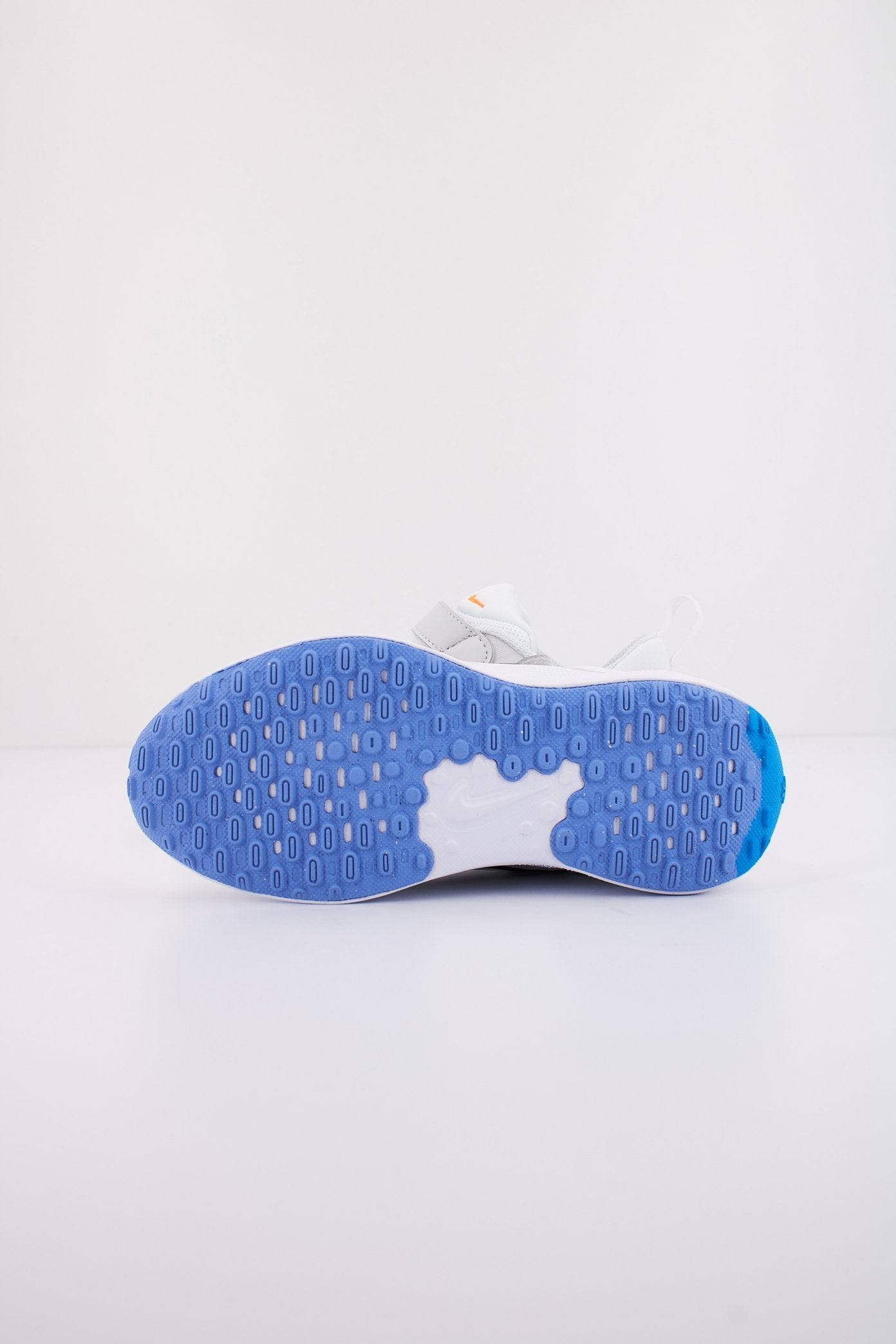 NIKE en color GRIS (5)