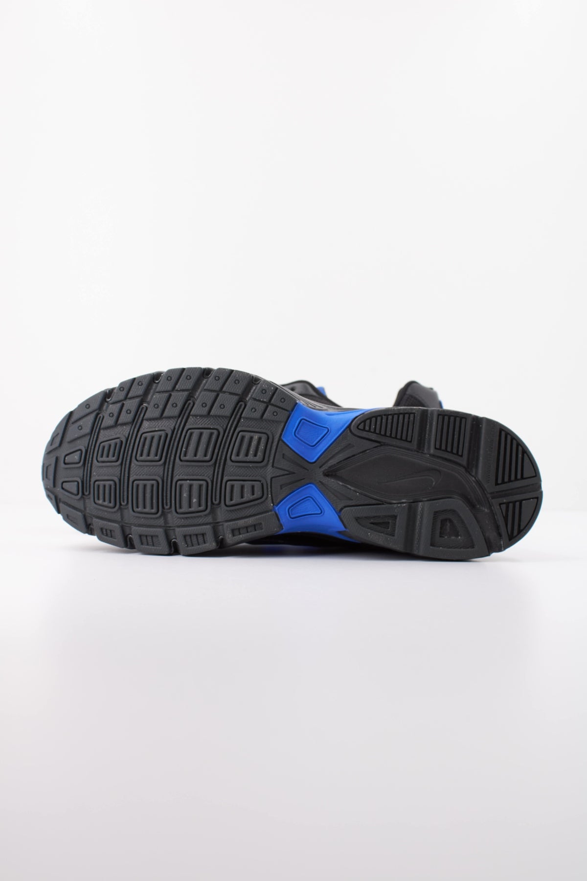 NIKE en color NEGRO (5)