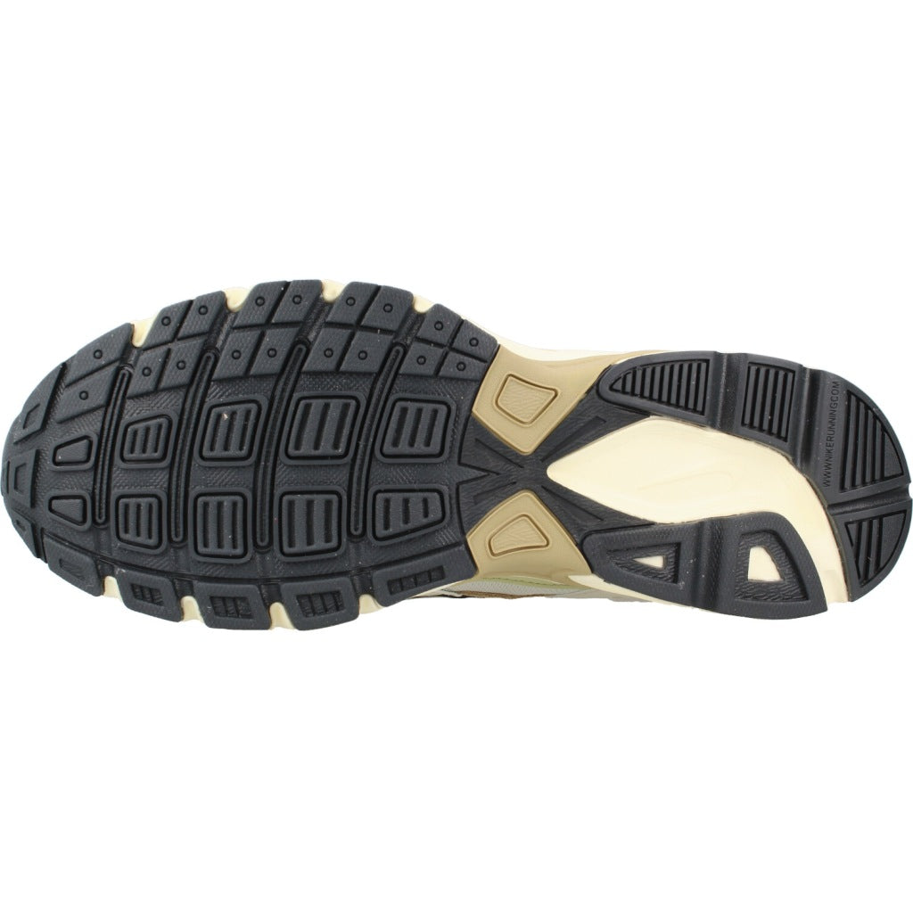 NIKE NIKE INITIATOR en color BEIS (6)