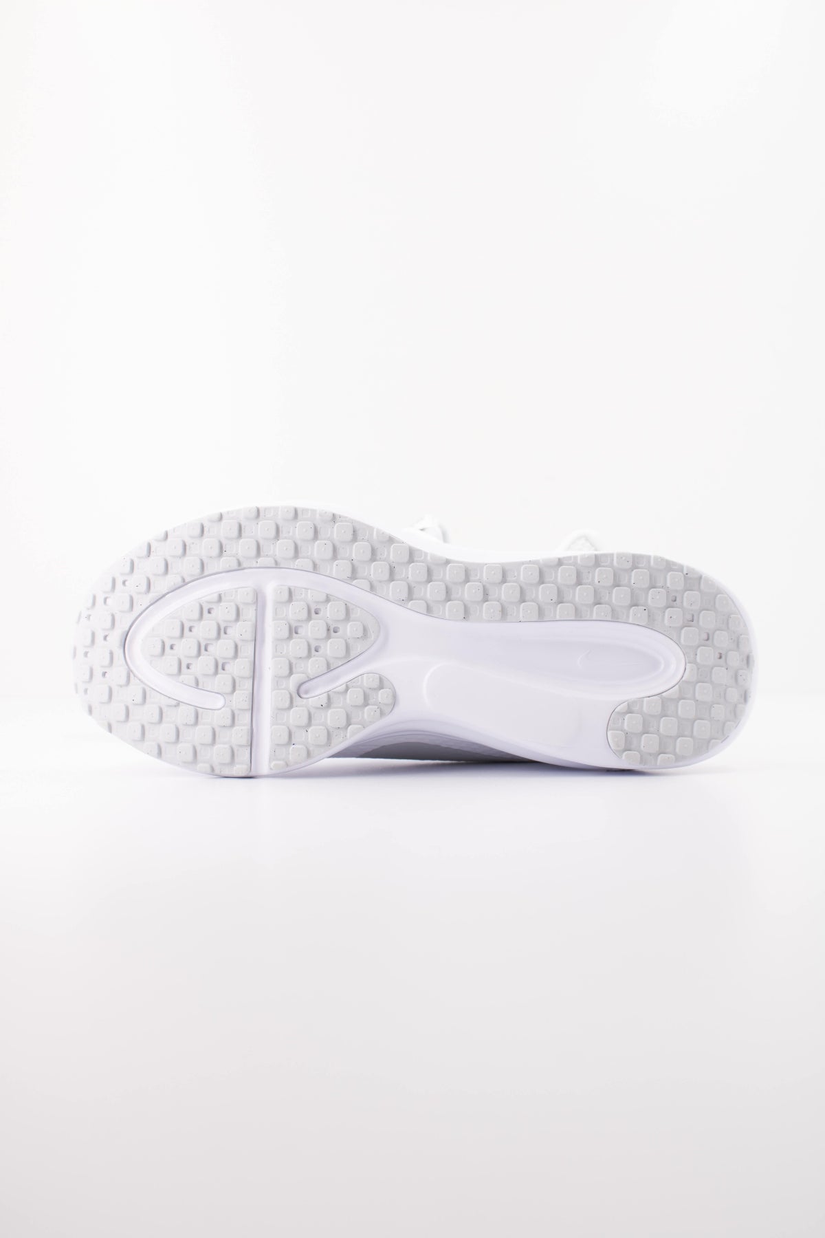 NIKE W NIKE REVOLUTION en color BLANCO (5)