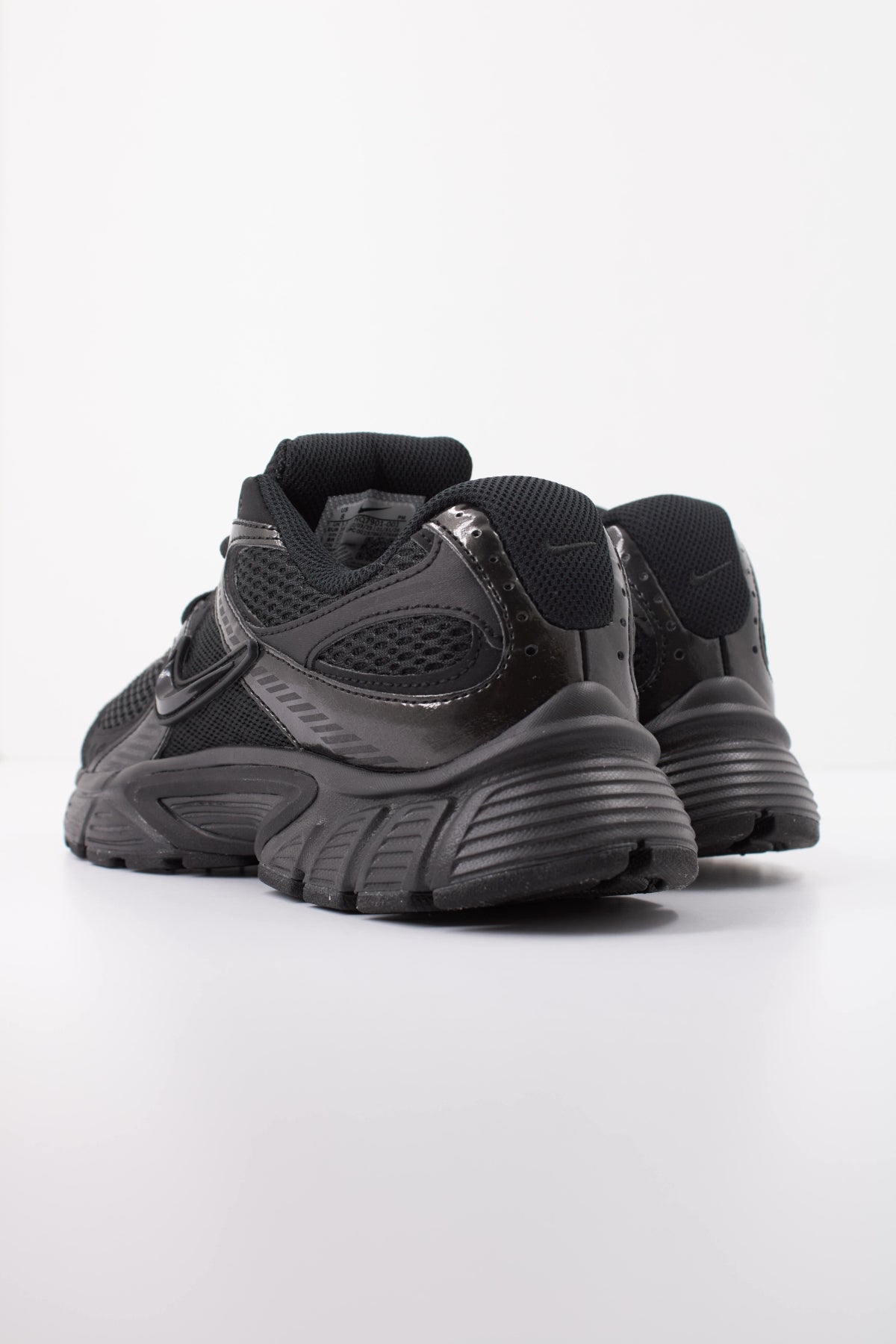 NIKE W NIKE V RNR en color NEGRO (4)