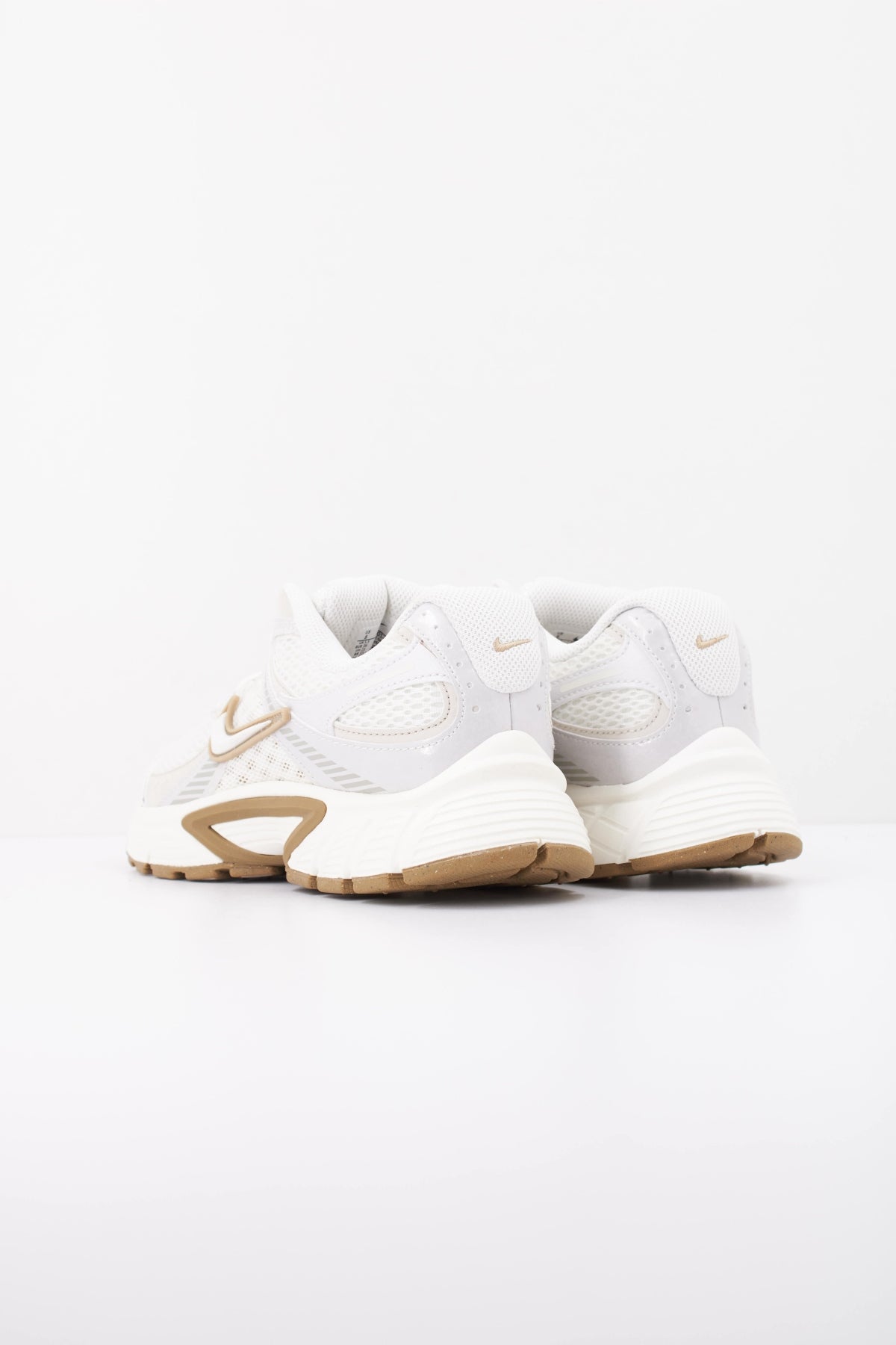 NIKE W NIKE V RNR en color BEIS (4)