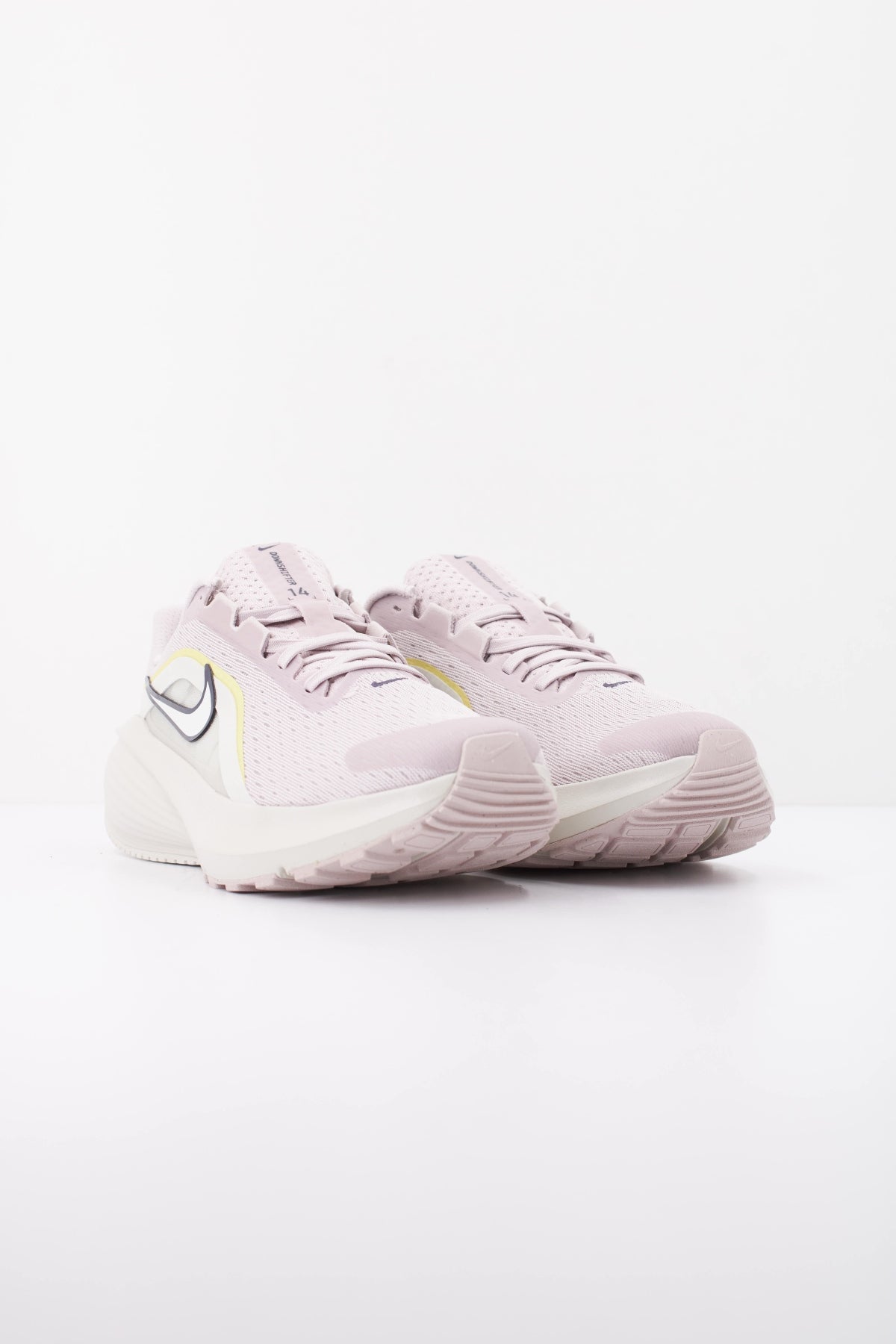 NIKE W NIKE DOWNSHIFTER en color NUDE (2)