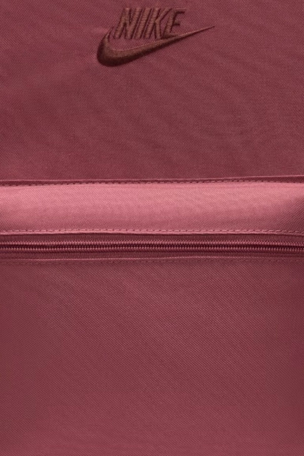 NIKE NK HERITAGE BACKPACK . en color ROSA (2)