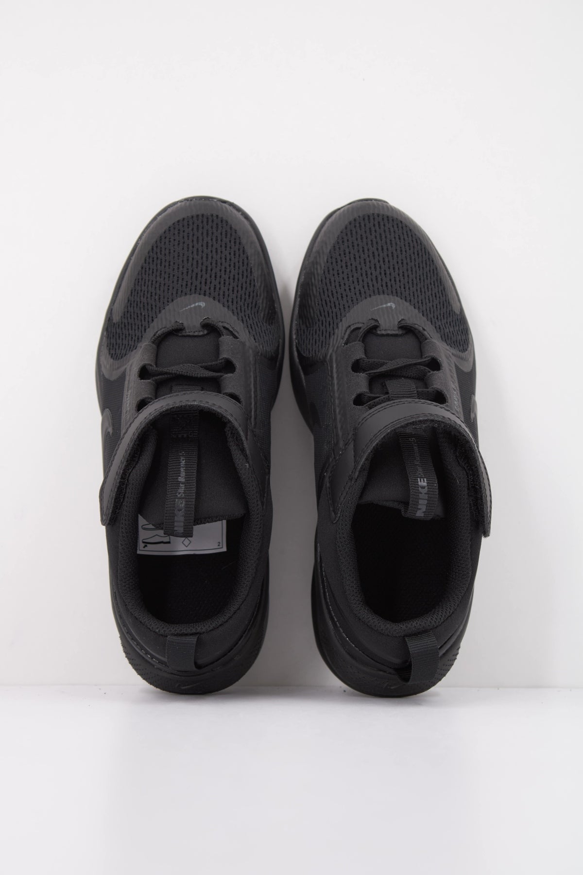 NIKE NIKE STAR RUNNER PS en color NEGRO (3)