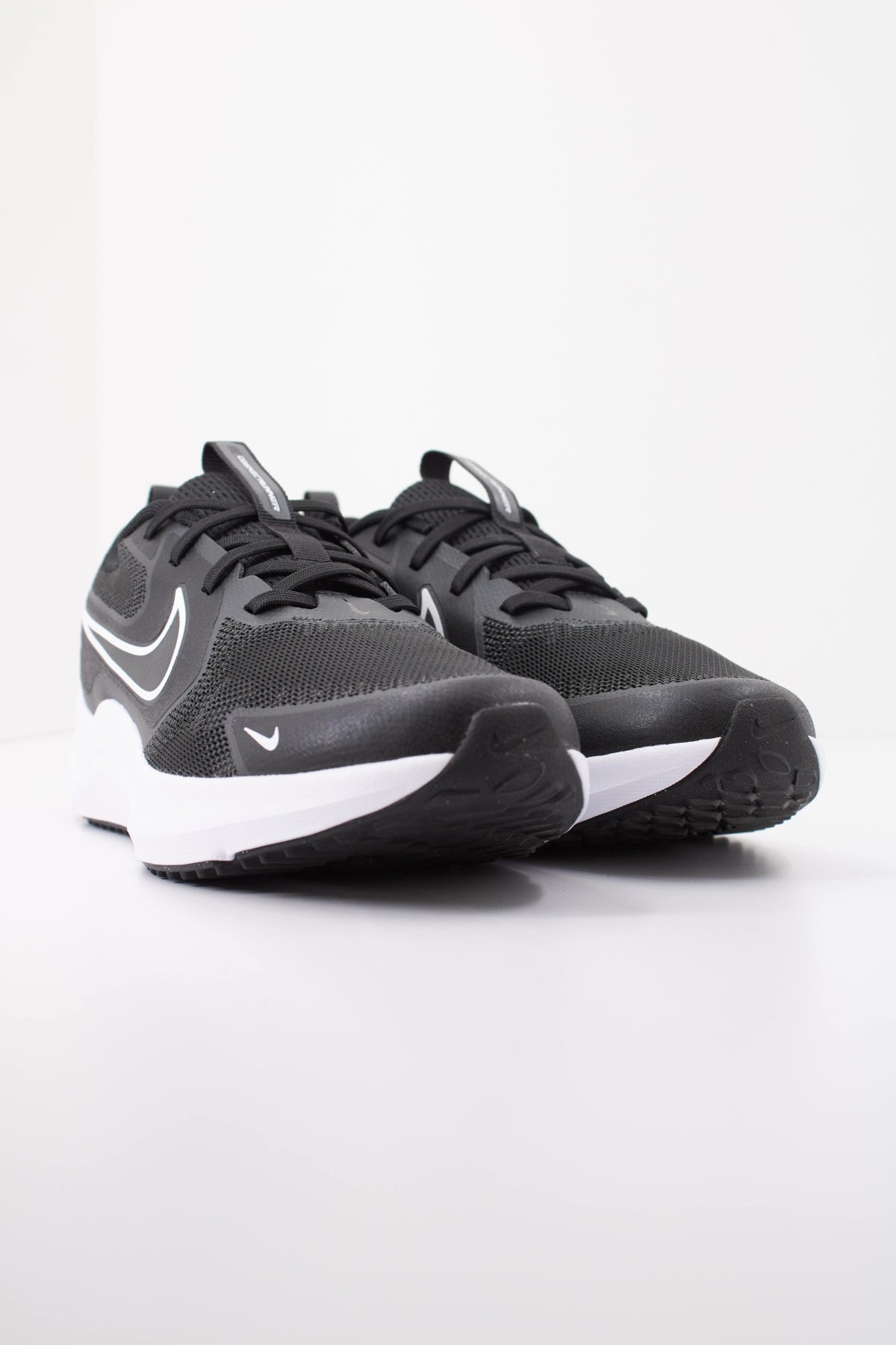 NIKE NIKE COSMIC RUNNER GS en color NEGRO (2)