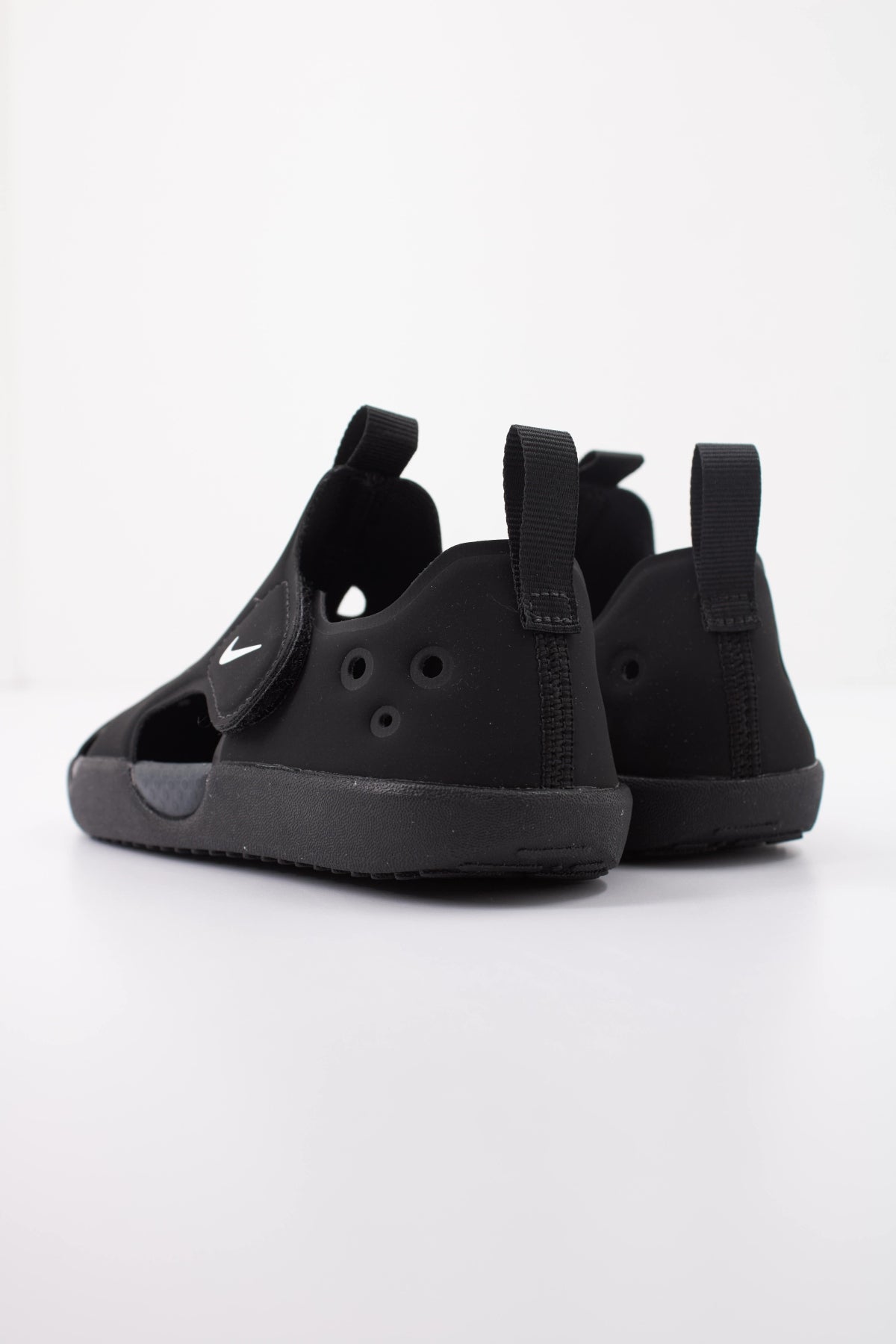 NIKE SUNRAY PROTECT TD en color NEGRO (4)