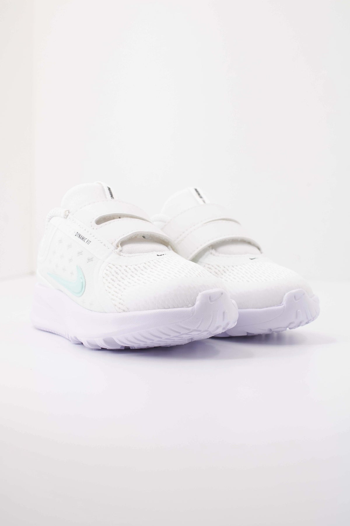 NIKE NIKE STAR RUNNER TD en color BLANCO (2)