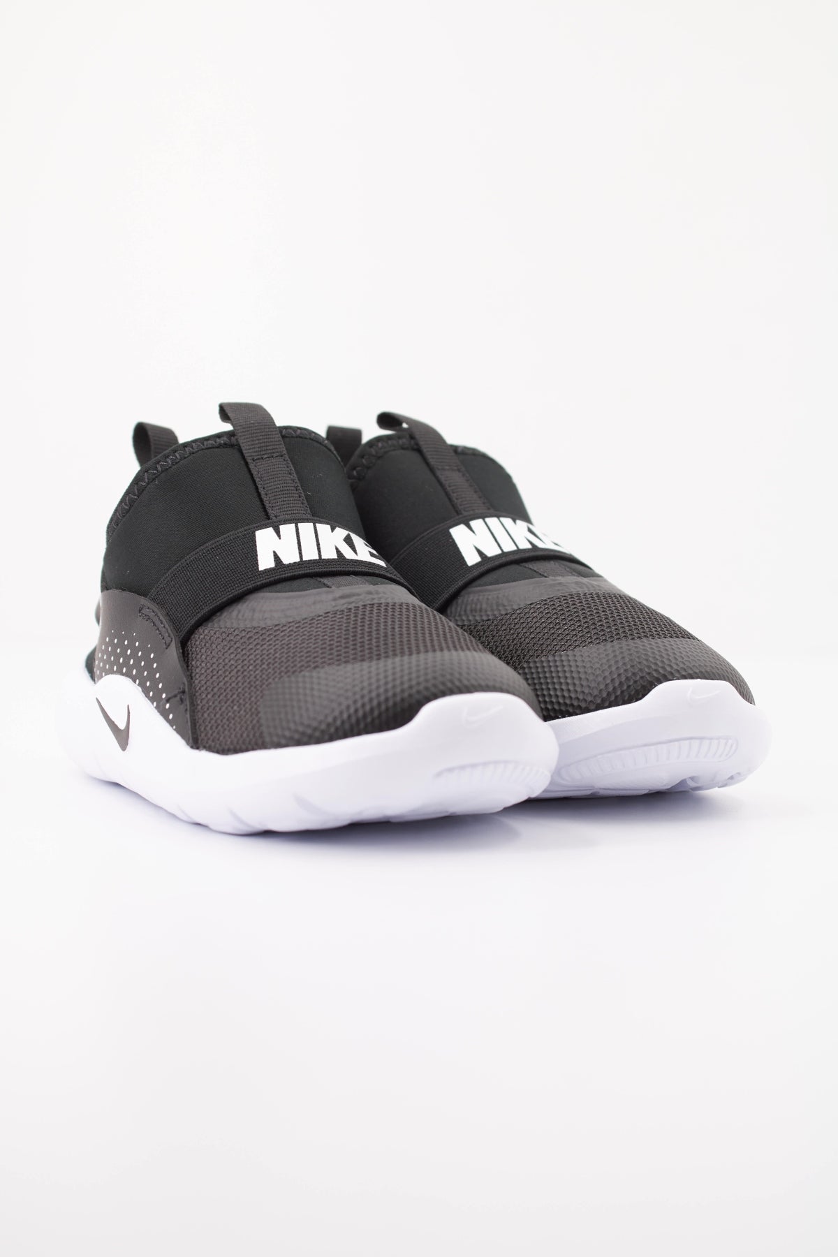 NIKE FLEX RUNNER TD en color NEGRO (2)
