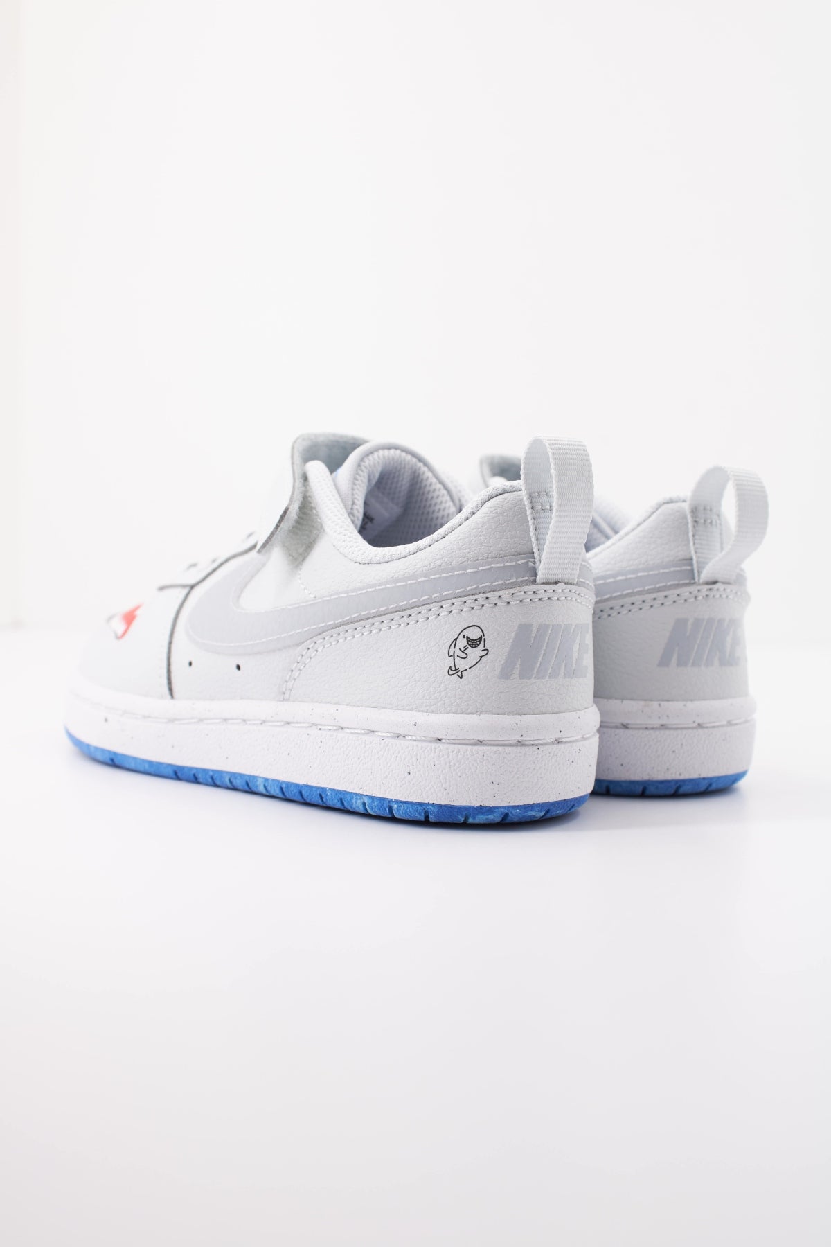 NIKE COURT BOROUGH LOW LILS PSV en color GRIS (4)