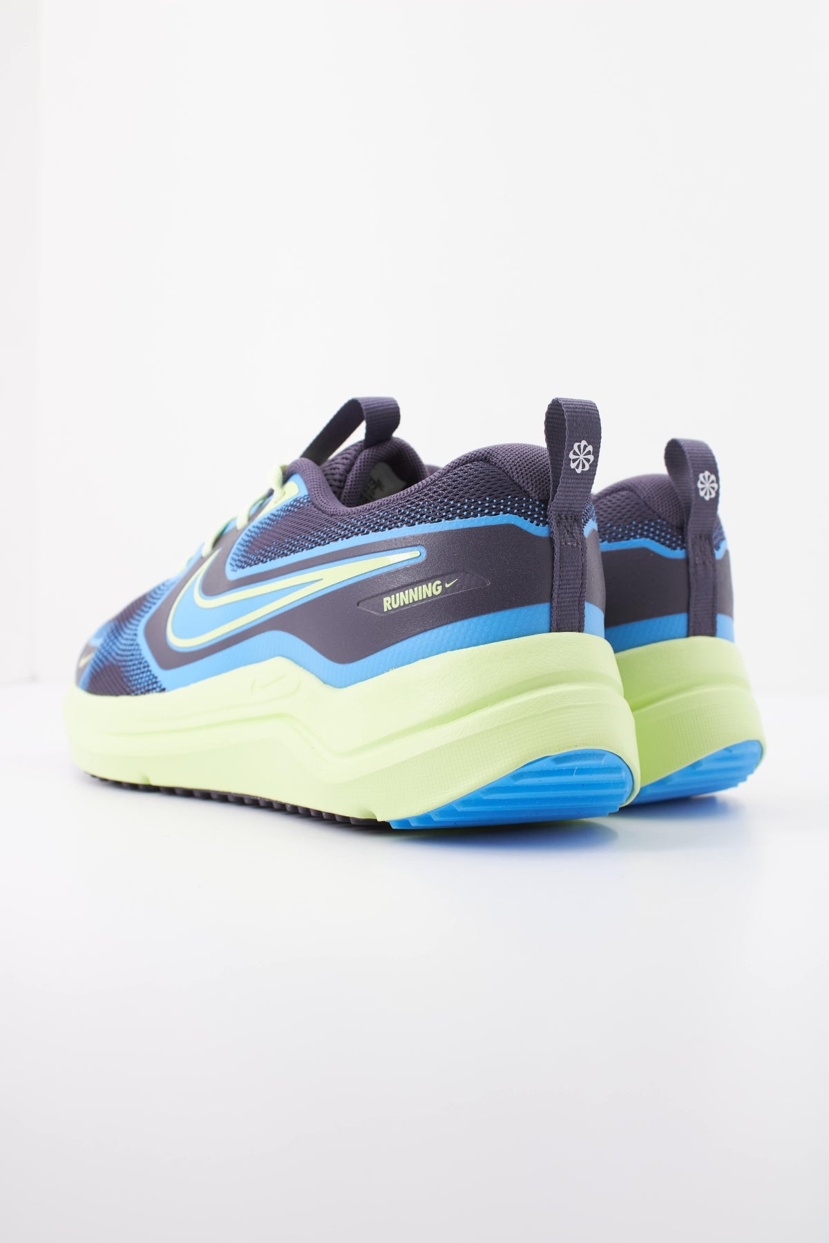 NIKE NIKE COSMIC RUNNER GS en color MULTICOLOR (4)