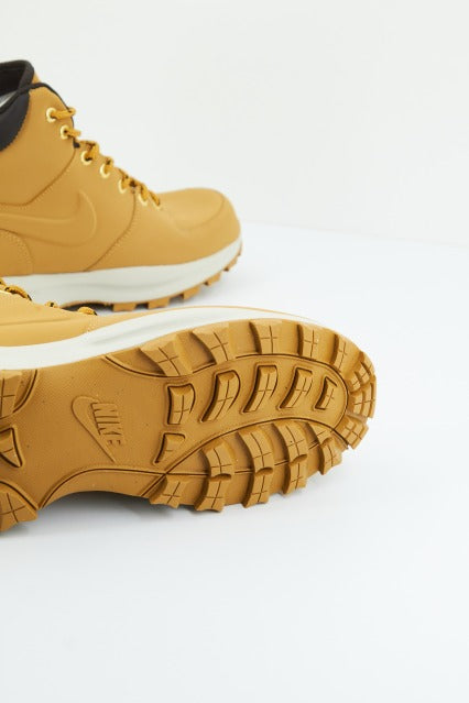 NIKE ACG MANOA en color AMARILLO (4)