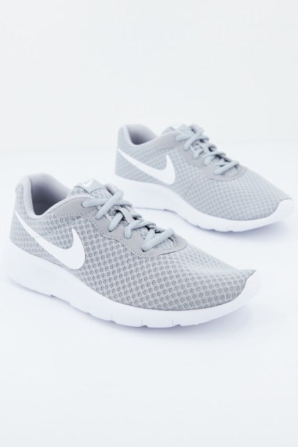 NIKE TANJUN en color GRIS (2)