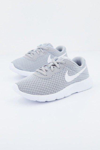 NIKE TANJUN en color GRIS (1)