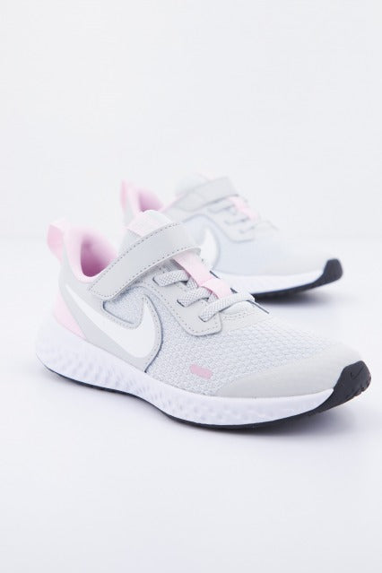 NIKE REVOLUTION en color BEIS (1)