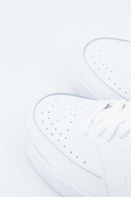 NIKE WMNS NIKE COURT VISION en color BLANCO (2)