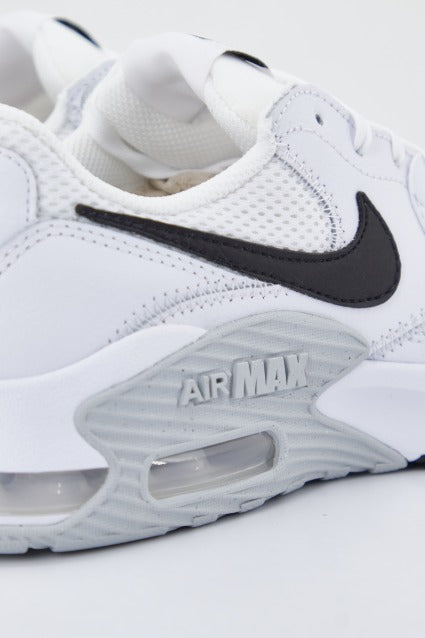 NIKE AIR MAX EXCEE en color BLANCO (4)