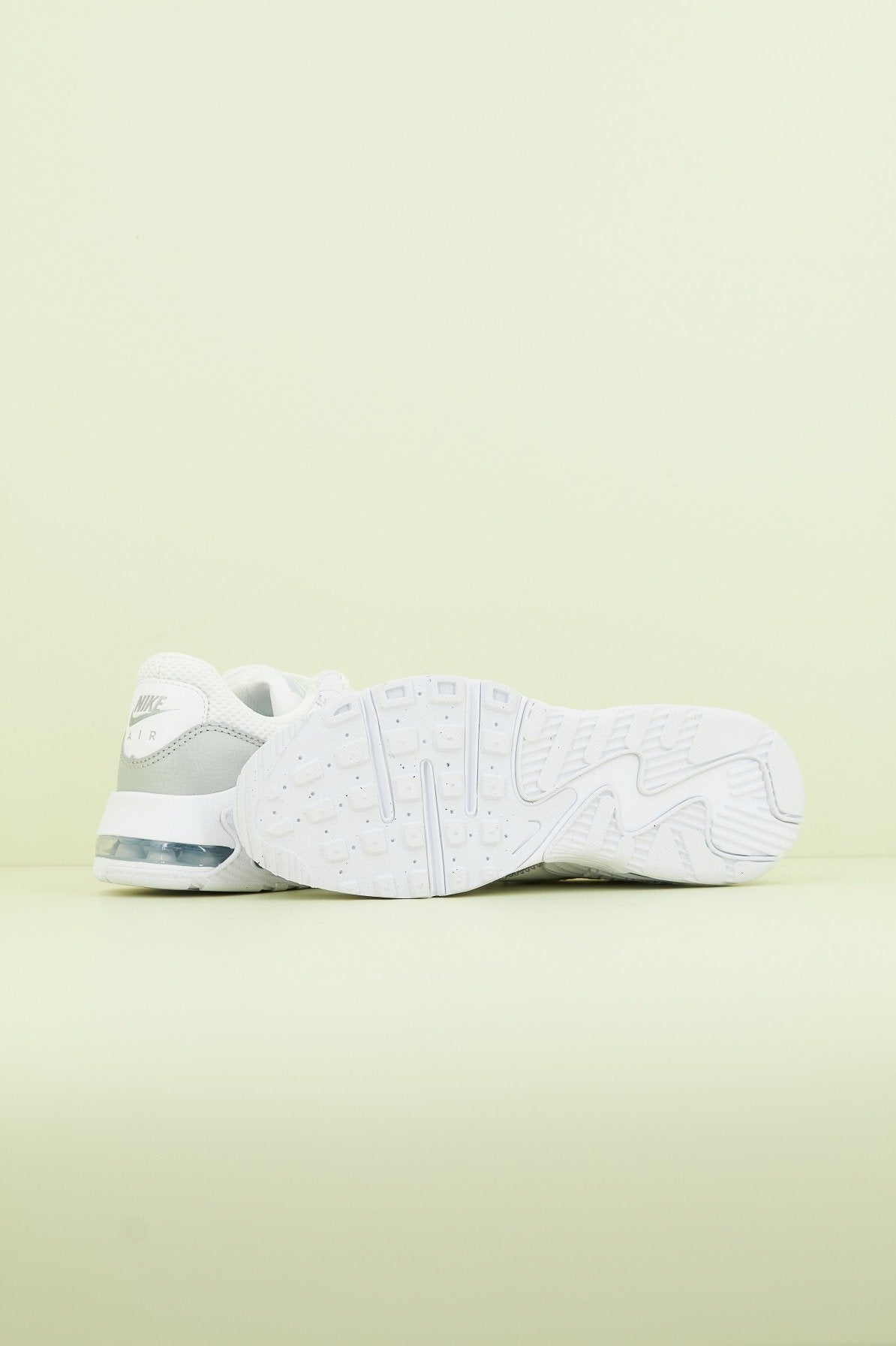 NIKE AIR MAX EXCEE en color BLANCO (4)