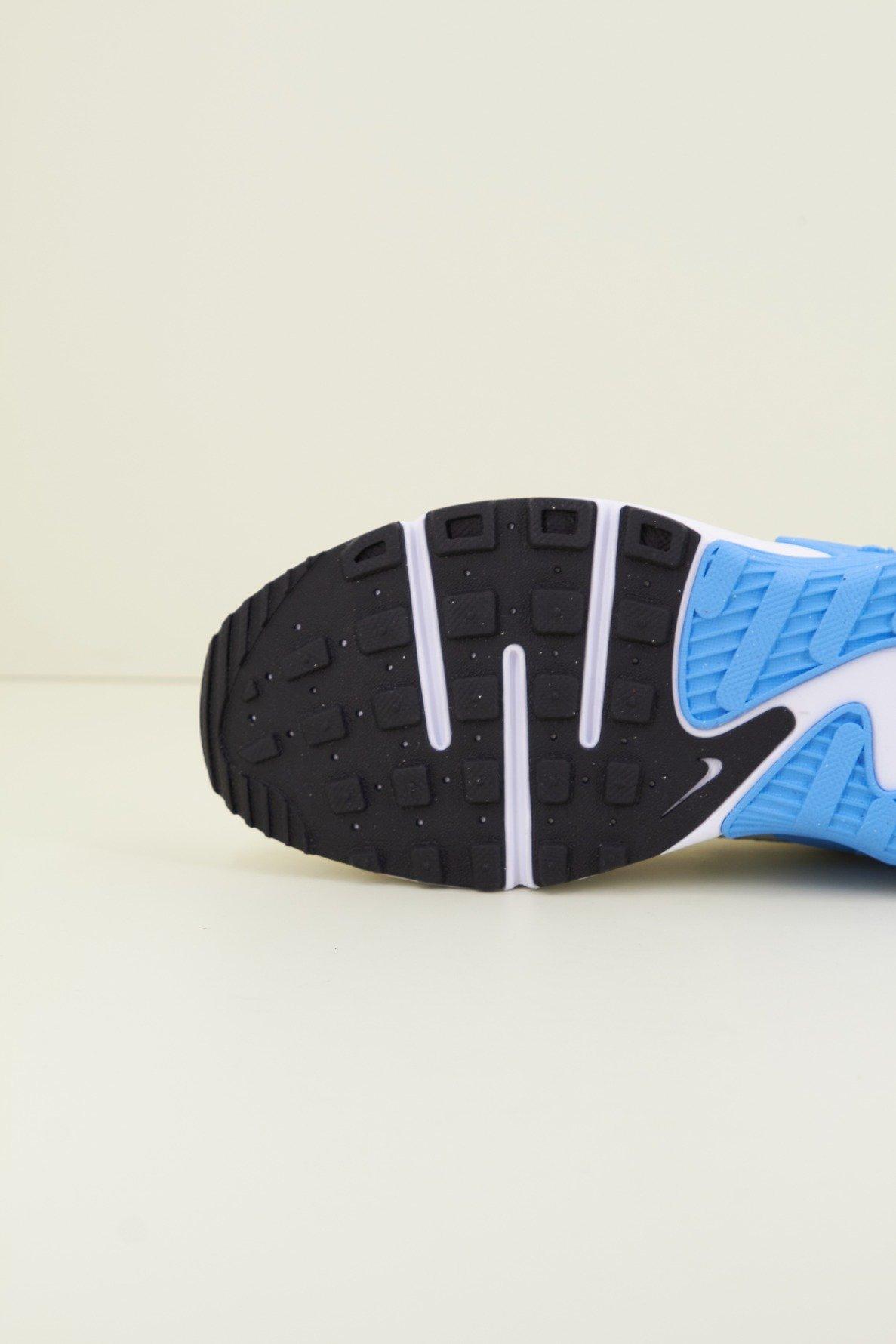 NIKE AIR MAX EXCEE en color BLANCO (4)