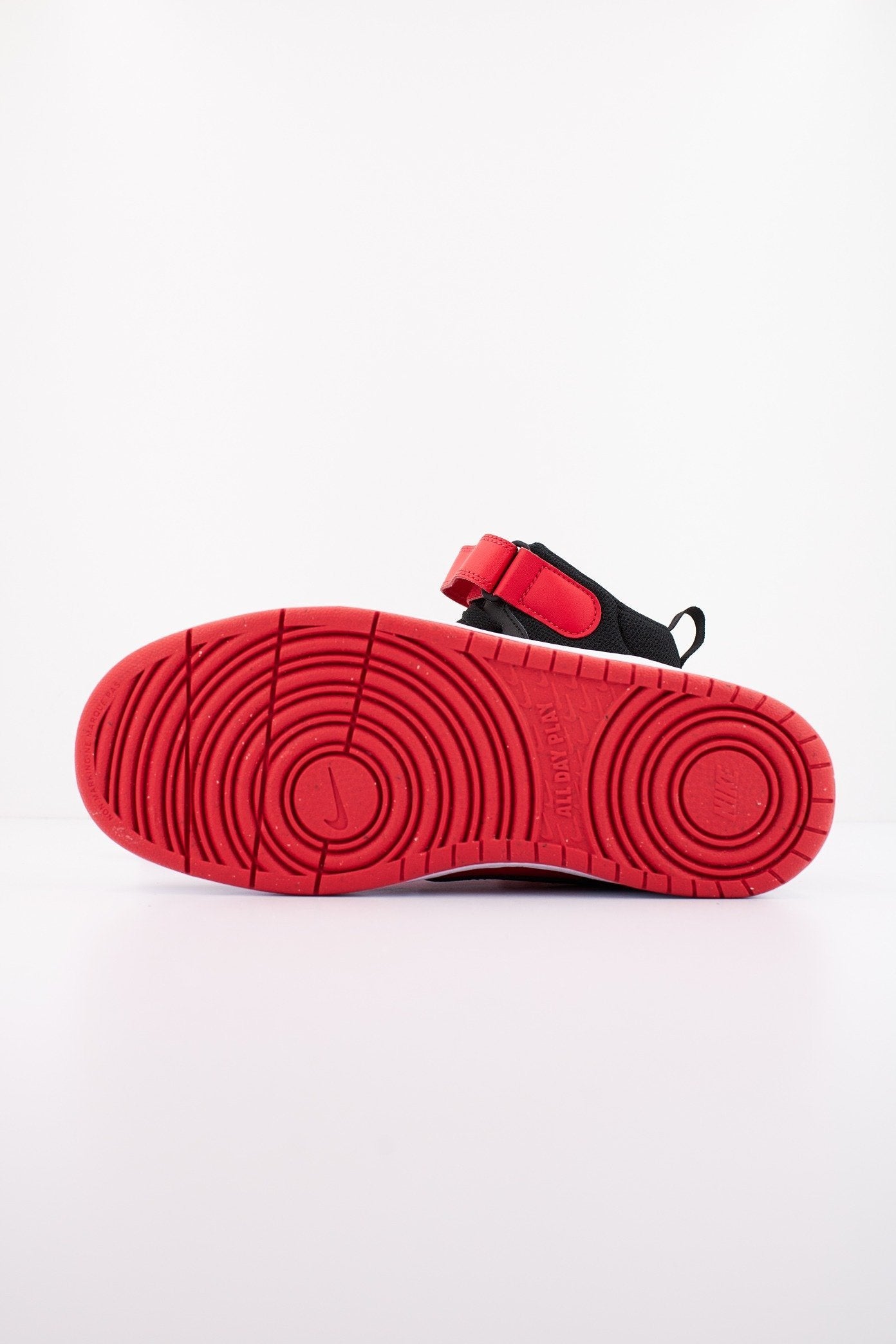 NIKE COURT BOROUGH MID en color ROJO (4)