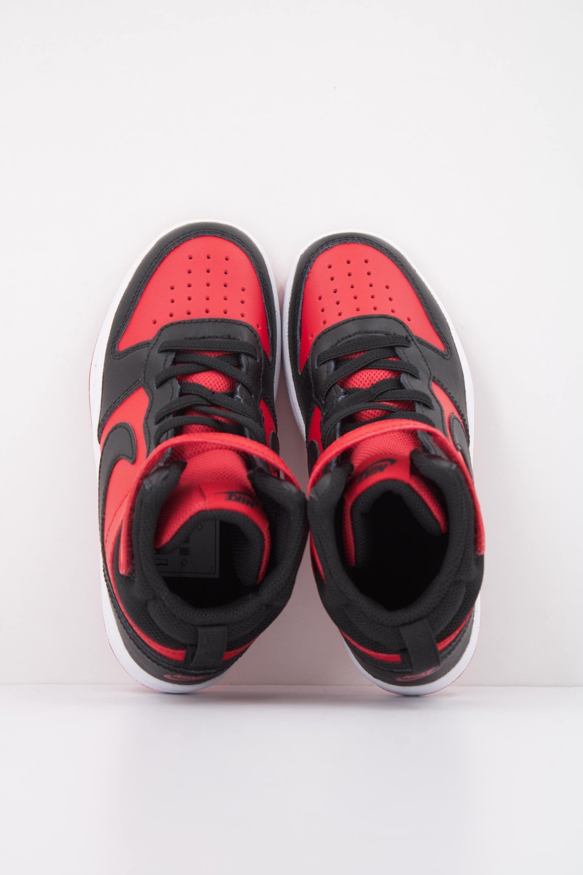 NIKE COURT BOROUGH MID PSV en color ROJO (3)