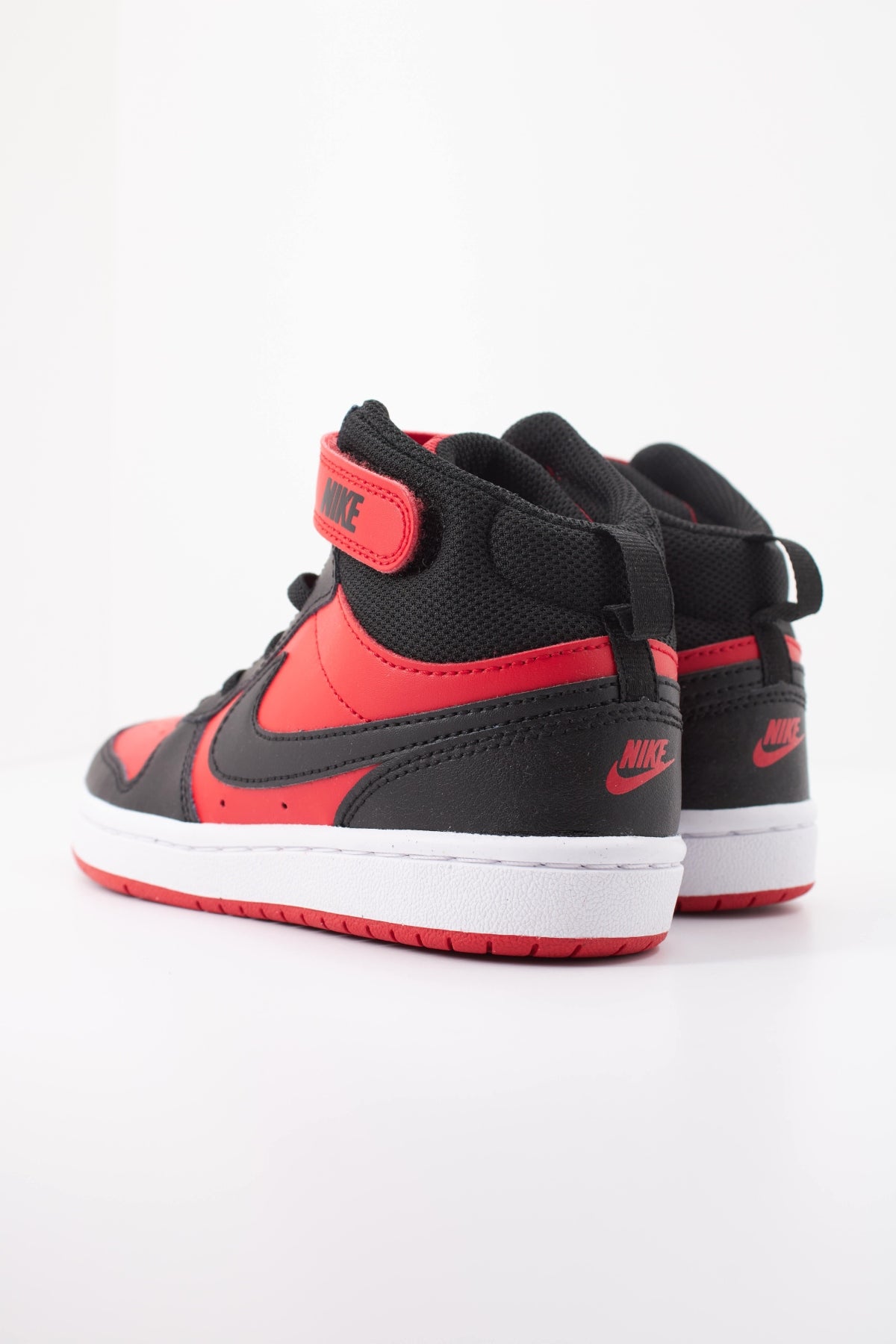NIKE COURT BOROUGH MID PSV en color ROJO (4)
