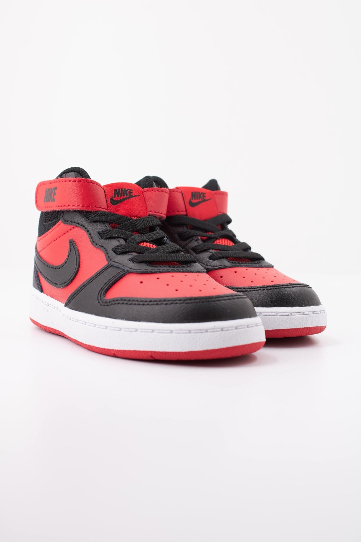 NIKE COURT BOROUGH MID TDV en color ROJO (2)