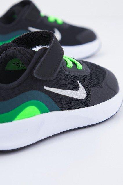 NIKE WEARALLDAY en color NEGRO (4)