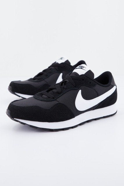 NIKE MD VALIANT BIG KIDS' SH en color NEGRO (2)