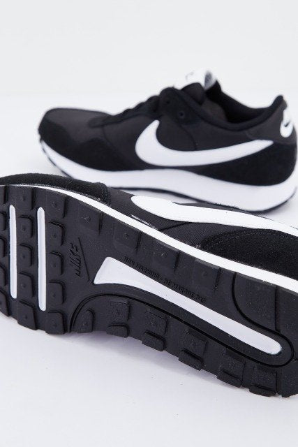 NIKE MD VALIANT BIG KIDS' SH en color NEGRO (4)