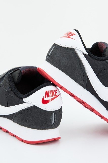 NIKE NIKE MD VALIANT LITTLE KIDS' en color GRIS (4)
