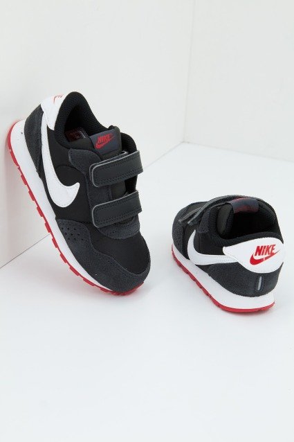 NIKE MD VALIANT en color GRIS (1)