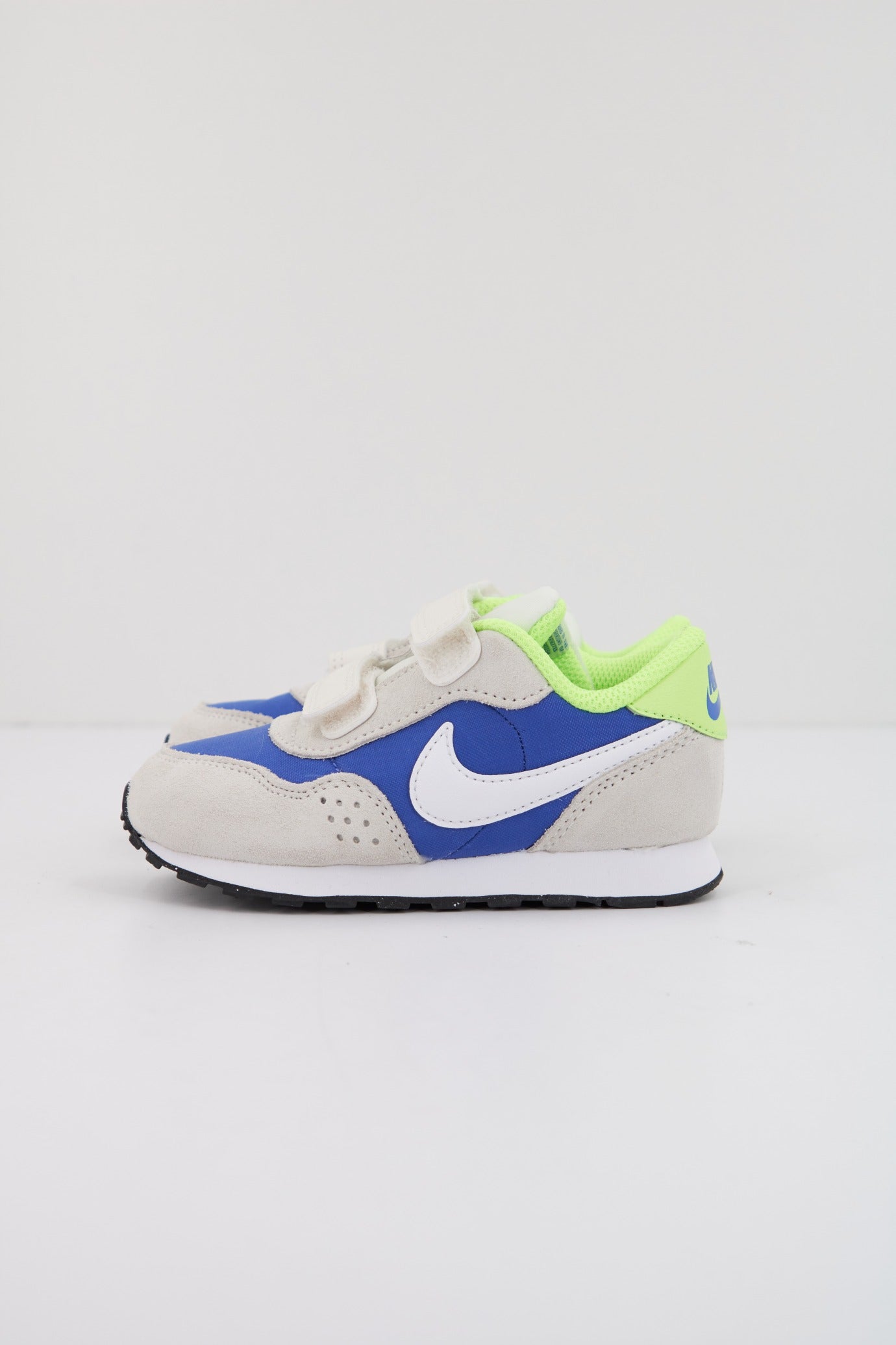 NIKE MD VALIANT en color AZUL (1)