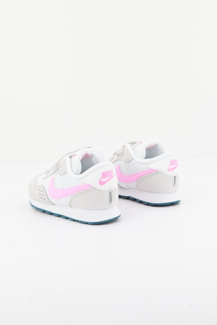 NIKE MD VALIANT en color BEIS (3)