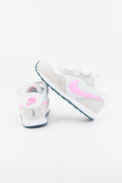 NIKE MD VALIANT en color BEIS (4)
