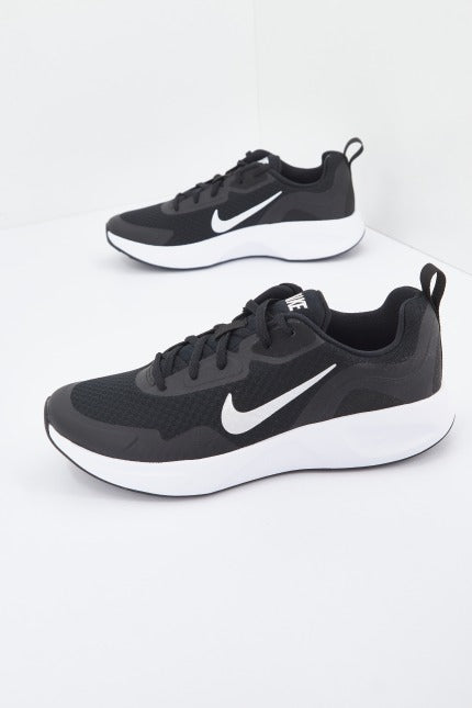 NIKE WEARALLDAY en color NEGRO (1)