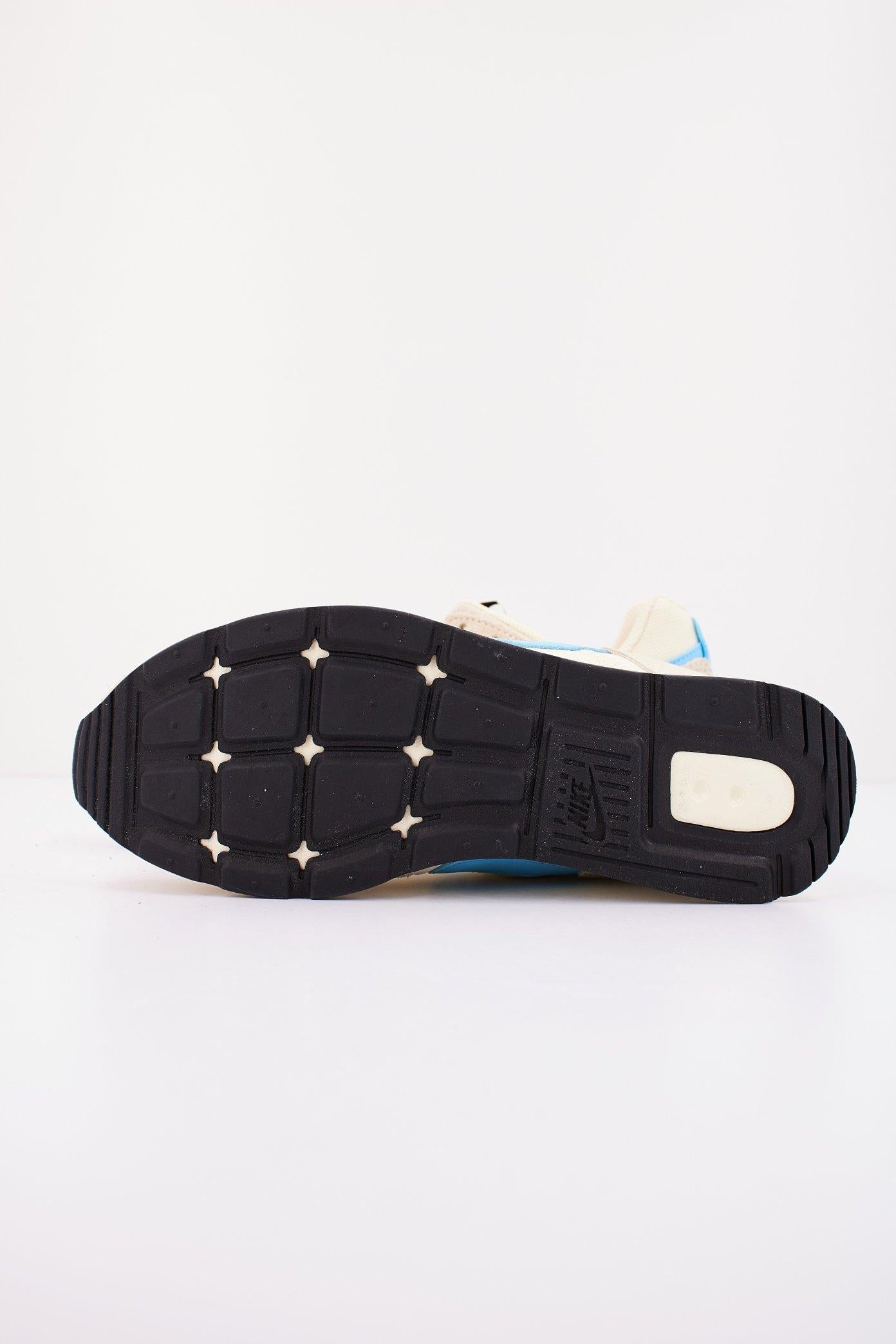 NIKE VENTURE en color BEIS (4)