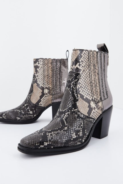 STEVE MADDEN GENIVA en color ANIMAL PRINT (1)