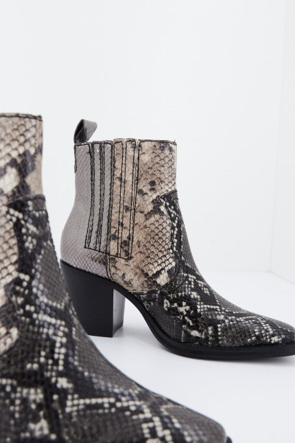 STEVE MADDEN GENIVA en color ANIMAL PRINT (4)