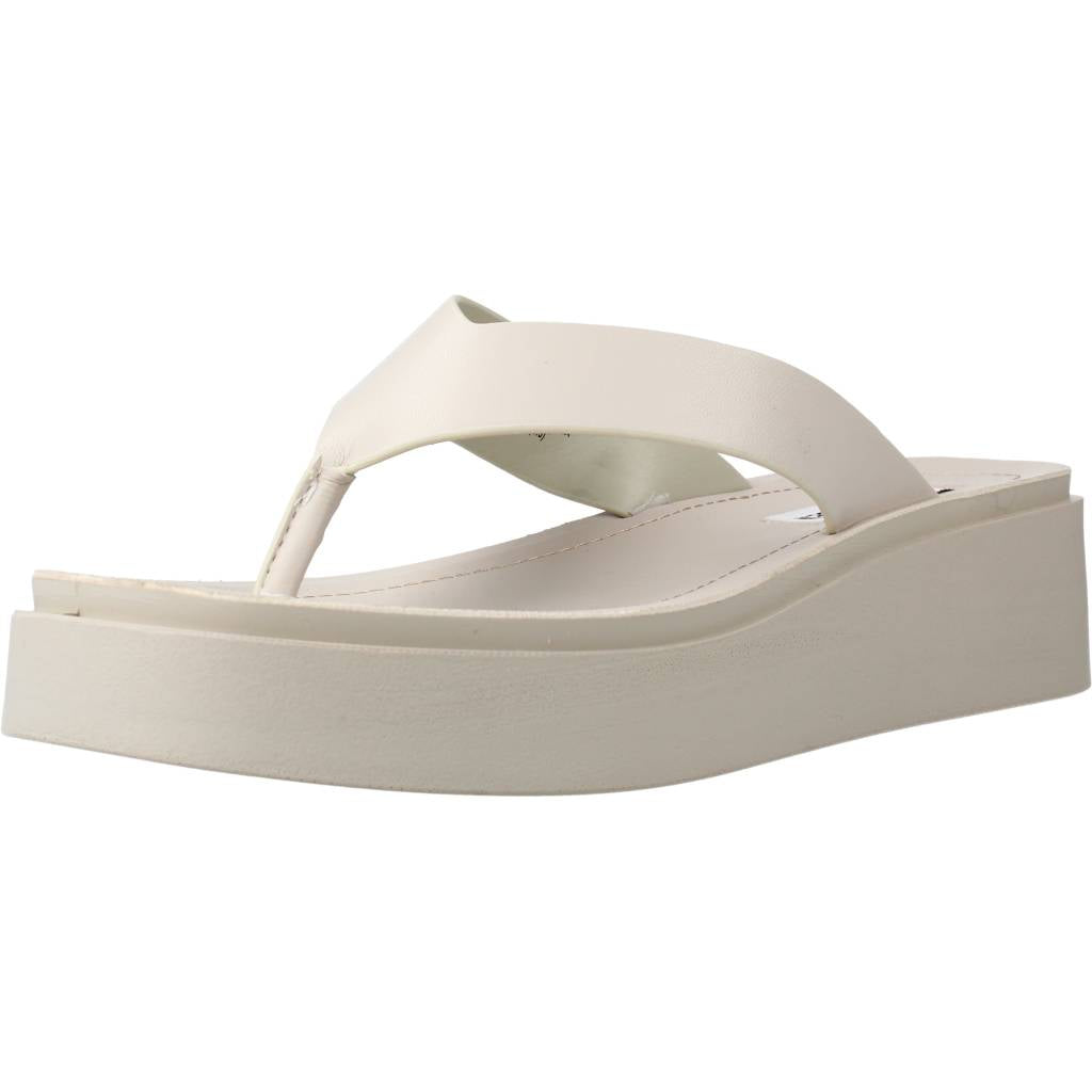STEVE MADDEN CARLENE en color BEIS (1)