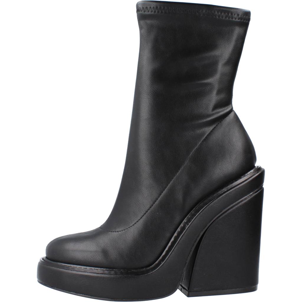 STEVE MADDEN ALL OUT en color NEGRO (2)