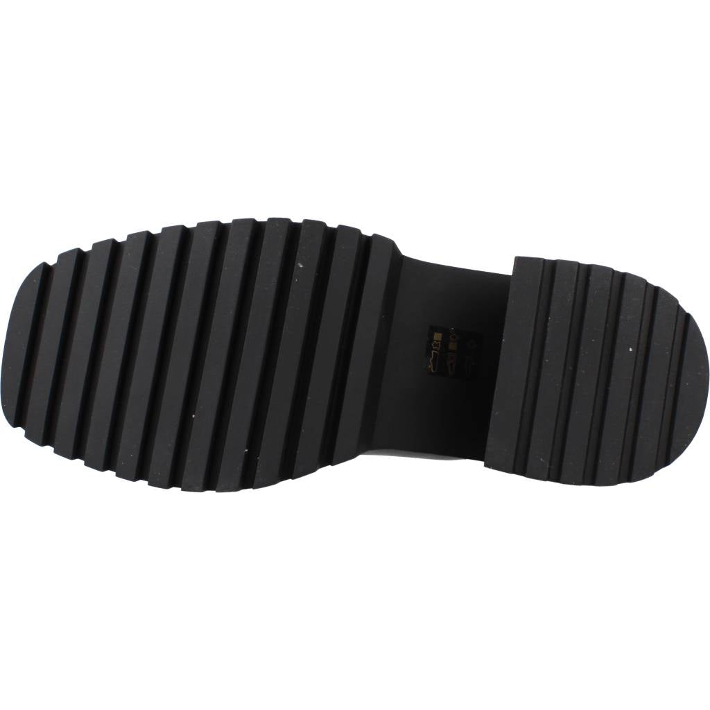 STEVE MADDEN PARKWAY en color NEGRO (6)