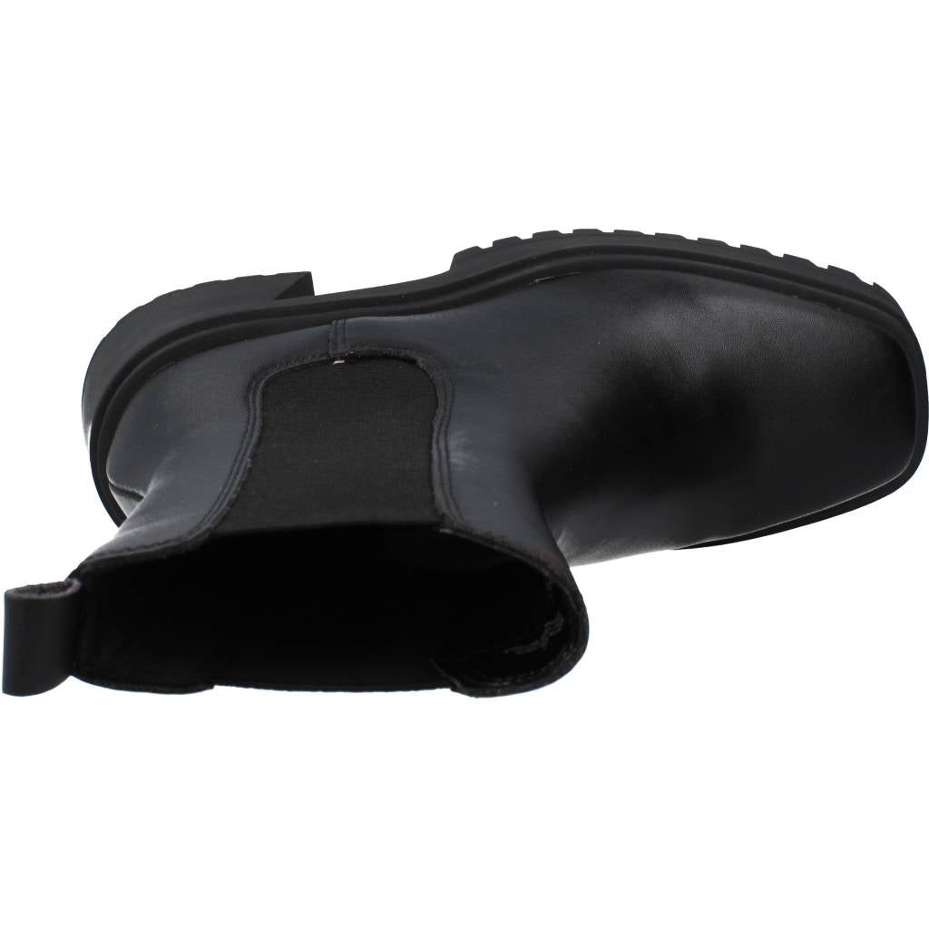 STEVE MADDEN PARKWAY en color NEGRO (7)