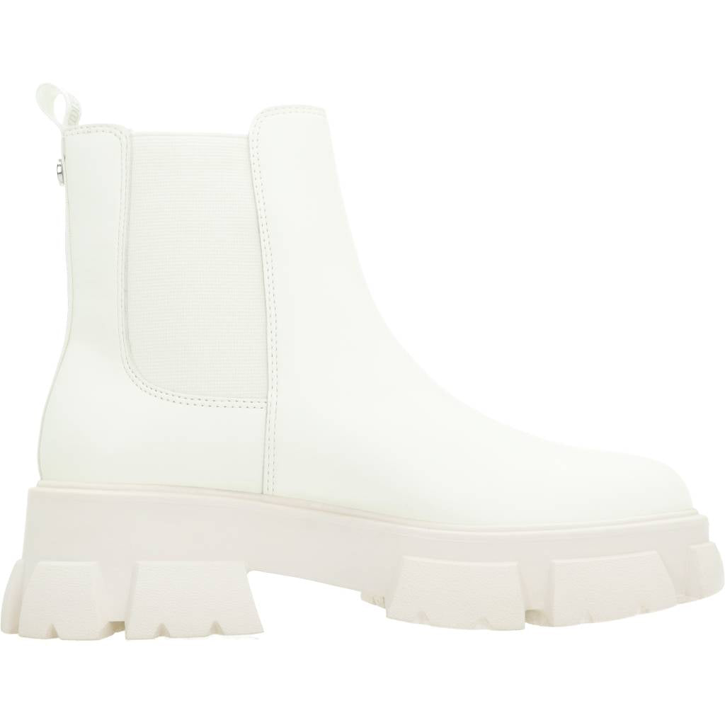 STEVE MADDEN TUNNEL en color BEIS (4)