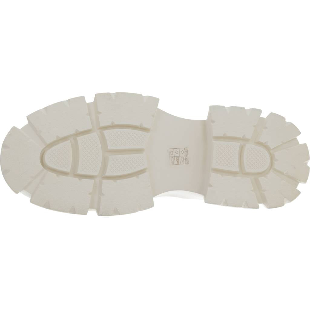 STEVE MADDEN TUNNEL en color BEIS (6)