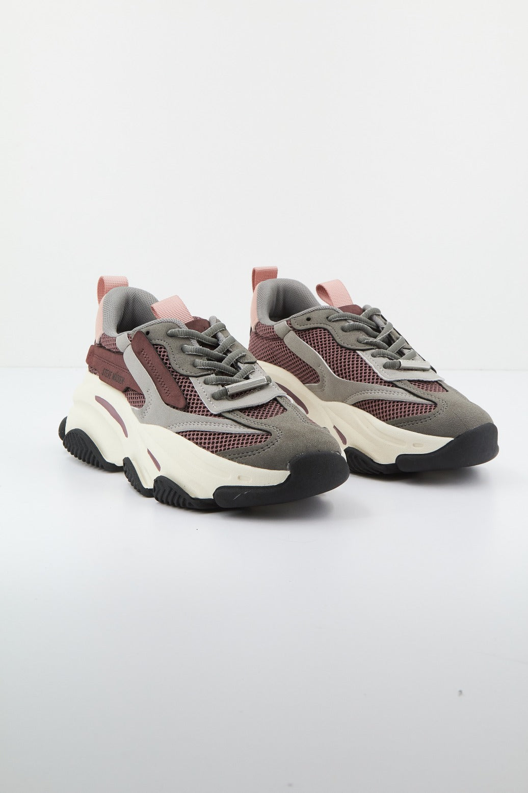 STEVE MADDEN POSSESSION en color GRIS (1)