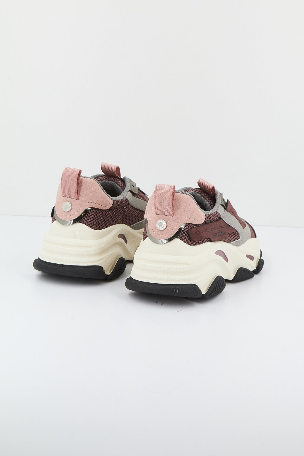 STEVE MADDEN POSSESSION en color GRIS (3)