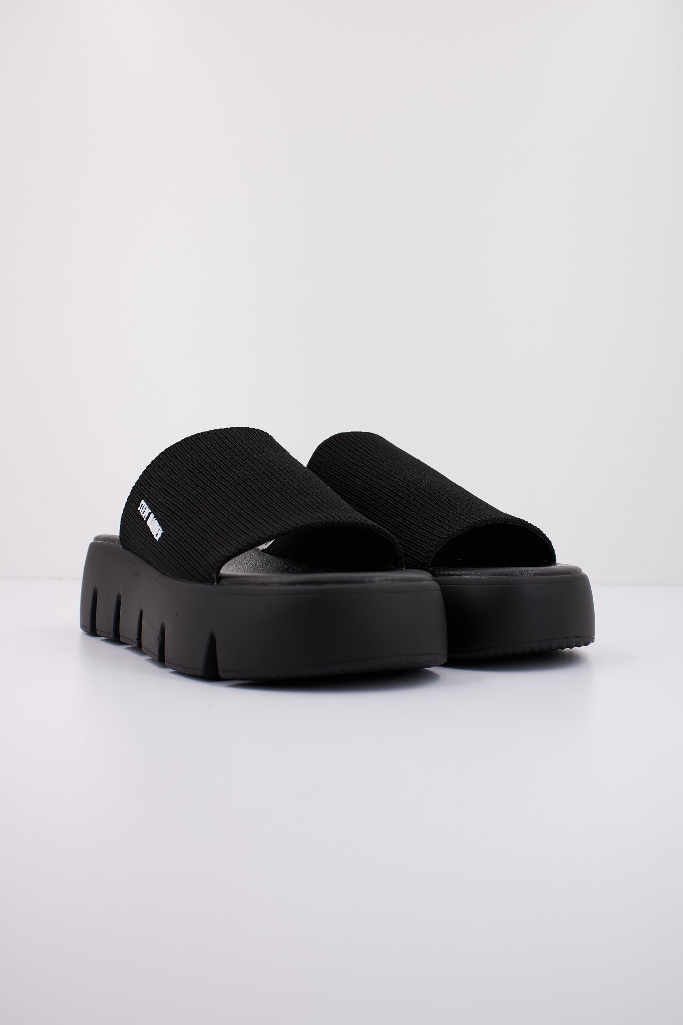 STEVE MADDEN BIG SHOT en color NEGRO (2)