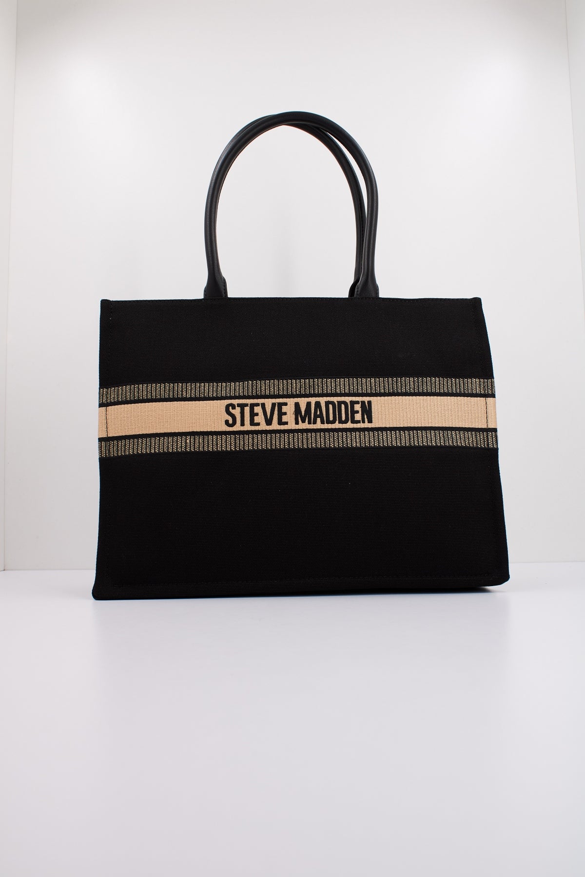 STEVE MADDEN BKNOX SM en color NEGRO (1)