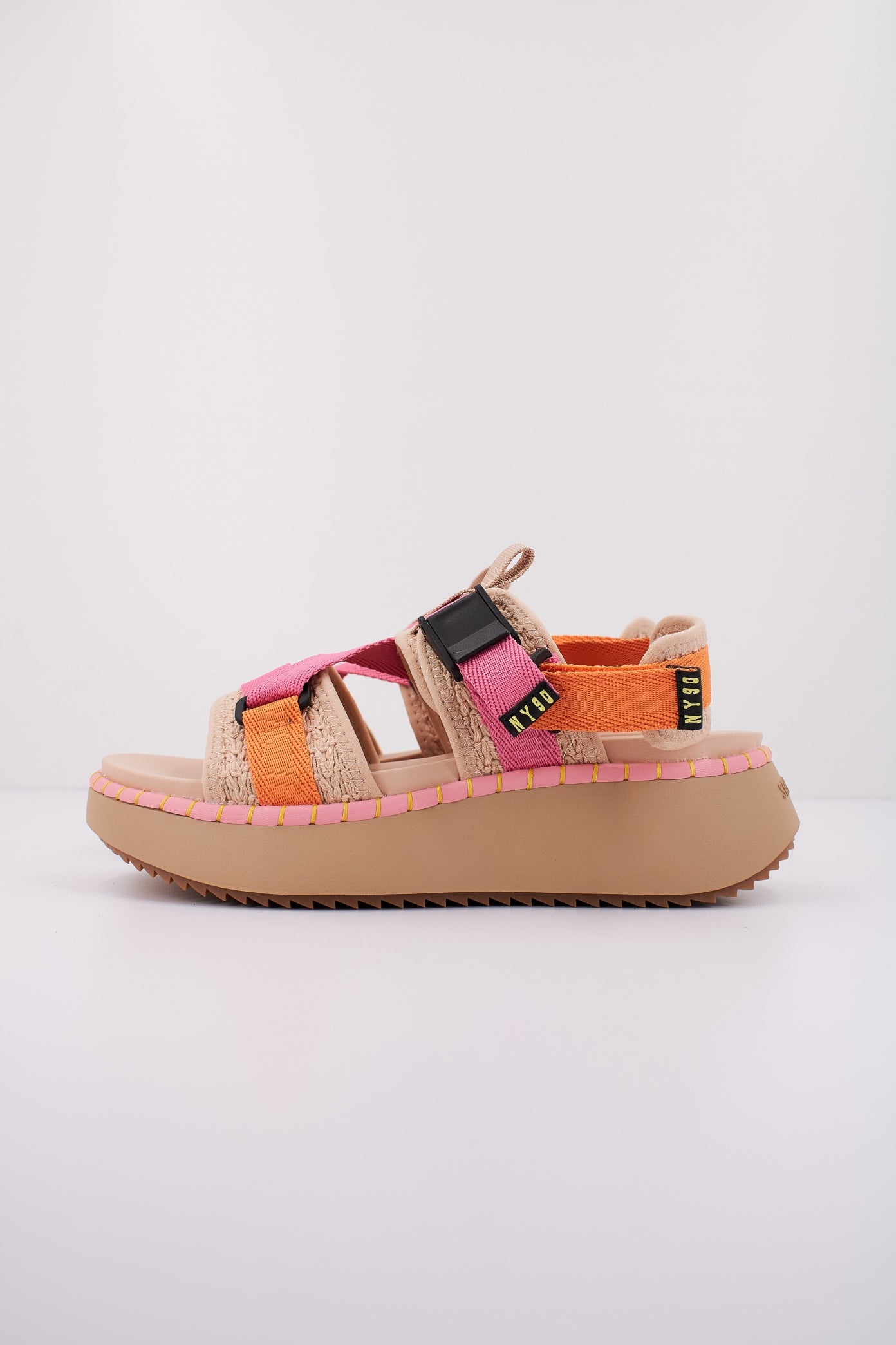 STEVE MADDEN DECORUM en color BEIS (1)